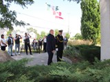 Consul General Krzysztof Grzelczyk and Comander Krzysztof Ksiazek pay tribute to the Heroes in Gzowski Park  in St. Catharines